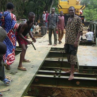 Prefabricated Compact Bailey Bridge Composite Steel Bridge Powder Coated Surface Finishing