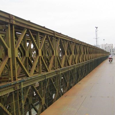 Painted Light Gray Steel Structure Bridge / Bailey Bridge Used For Roads Railways Pedestrians